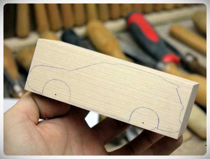 Fabricar un coche con un trozo de madera. 10